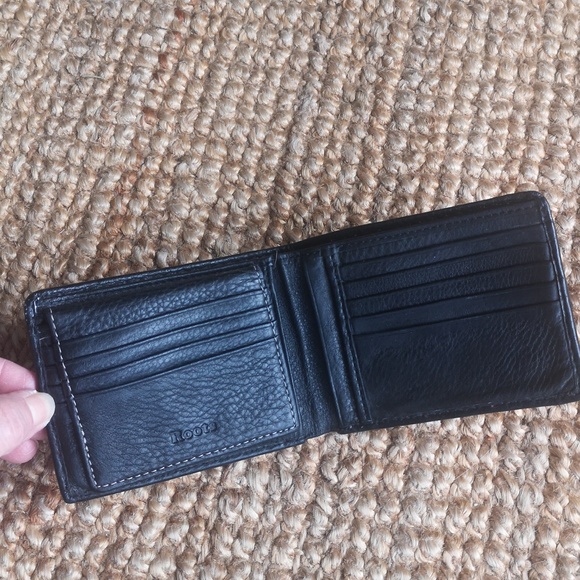 Men's Roots wallet - Picture 3 of 8